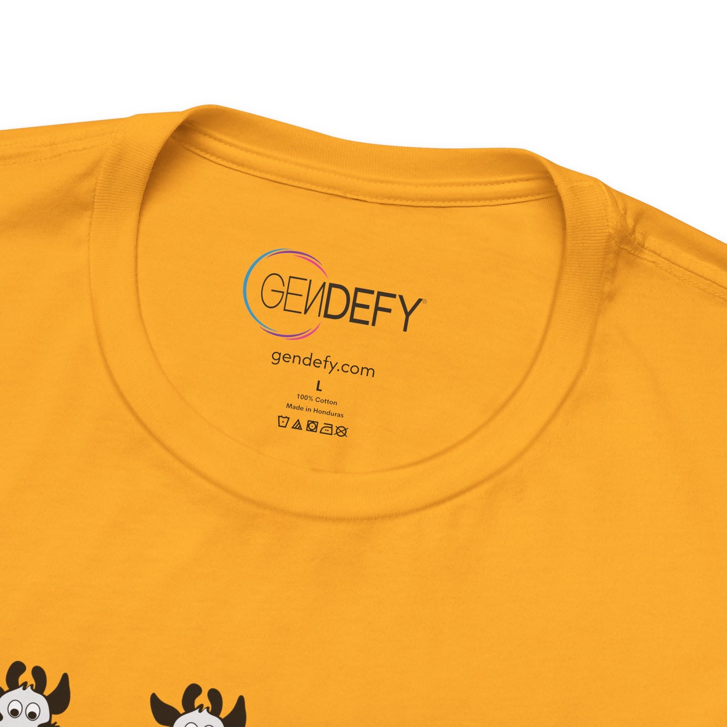 Giraffe - Stand Out From the Herd | Adult Tee