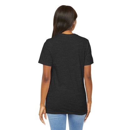 Giraffe - Stand Out From the Herd | Adult Tee