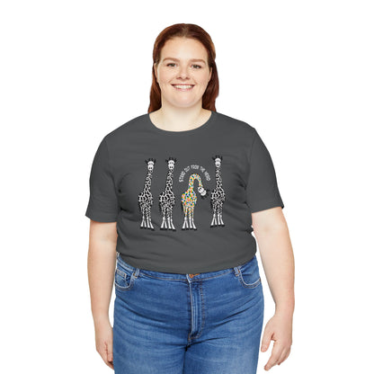 Giraffe - Stand Out From the Herd | Adult Tee
